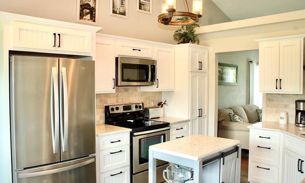 white kitchen counters