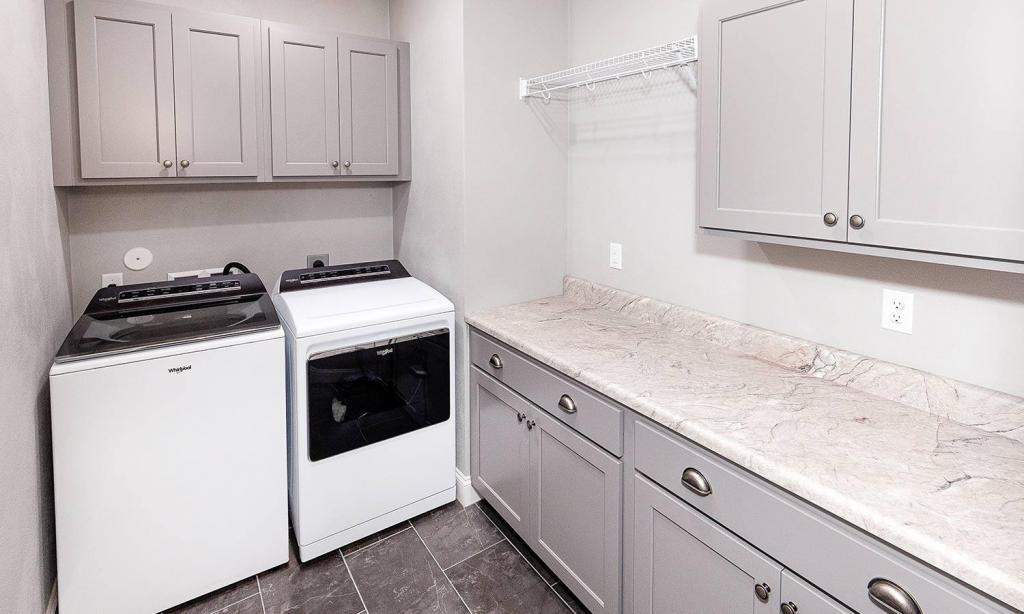 gray cabinets with white quartz