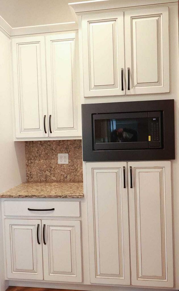 white kitchen cabinets with quartz counters